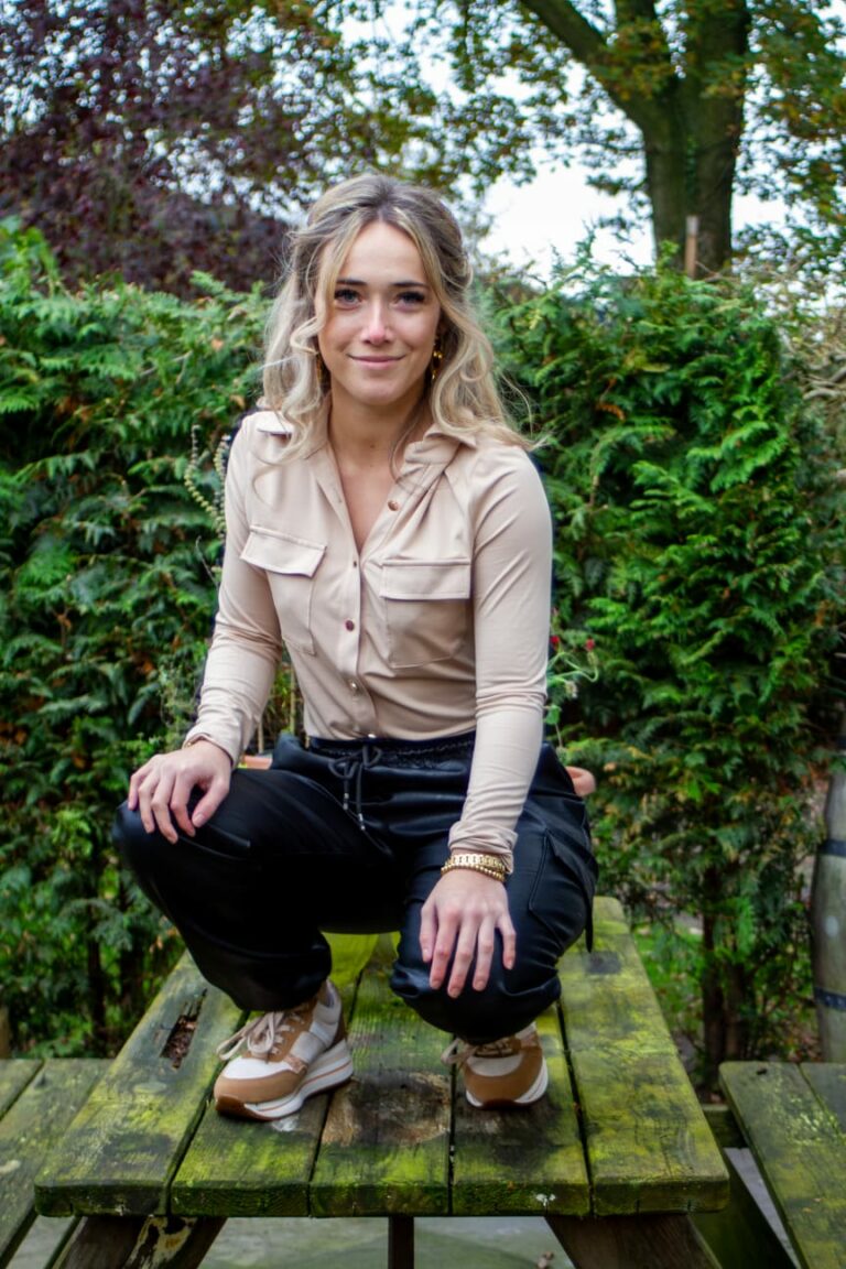 571ec1f6-f1f3-461a-8e9f-e1690d99330c